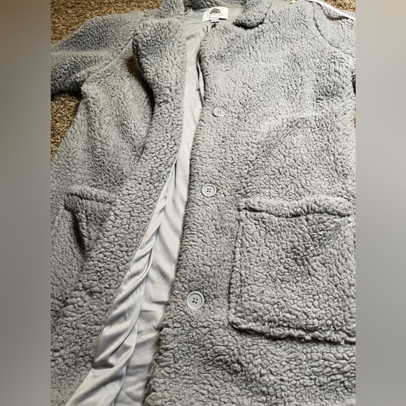 Gray Fuzzy Jacket - Picture 6 of 7